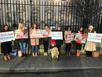 UPDATE: Precious Life hold Pro-Life Witness outside Belfast Court to say 